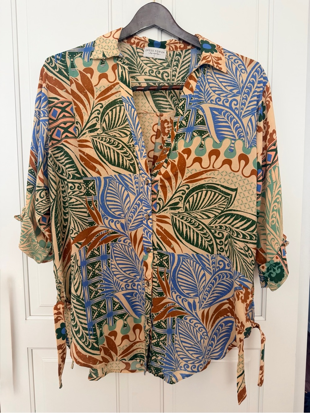 Dress Forum Button-Down Shirt in Blue, Green & Tan Botanical Print